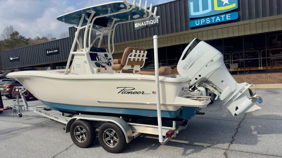 2022 Pioneer 222 Islander, photo 2 of 19